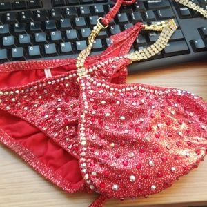 Bikini competition suit